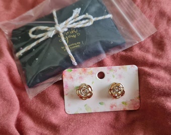 Gold rose magnetic buttons