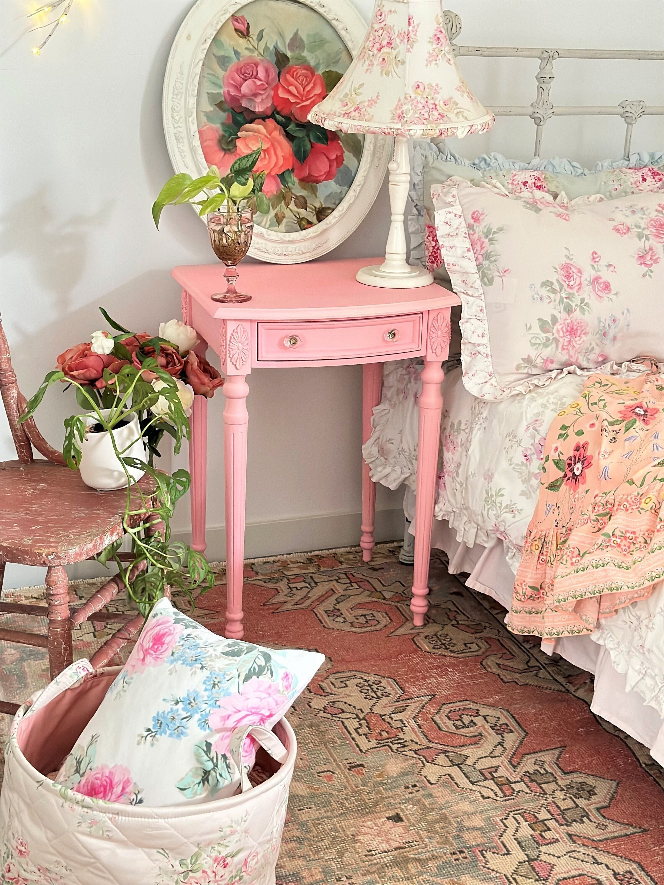 サイドテーブル・ナイトテーブル・ローテーブル Rachel Ashwell Loretta Coffee Table Authentic Rachel Ashwell Vintage Coffee Table (large), MUST