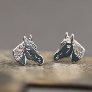 Gorgeous Silver Horse Earrings - Stylish Equestrian Studs for Every Occasion, Gift for Animal Lovers