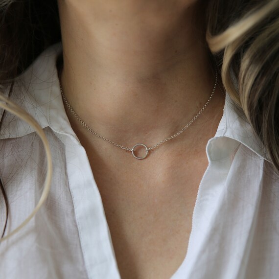 Simple choker necklace online deals