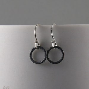 Sterling silver two tone earrings, tiny dangle hammered silver circles, small circle earrings, two color earrings, everyday jewelry
