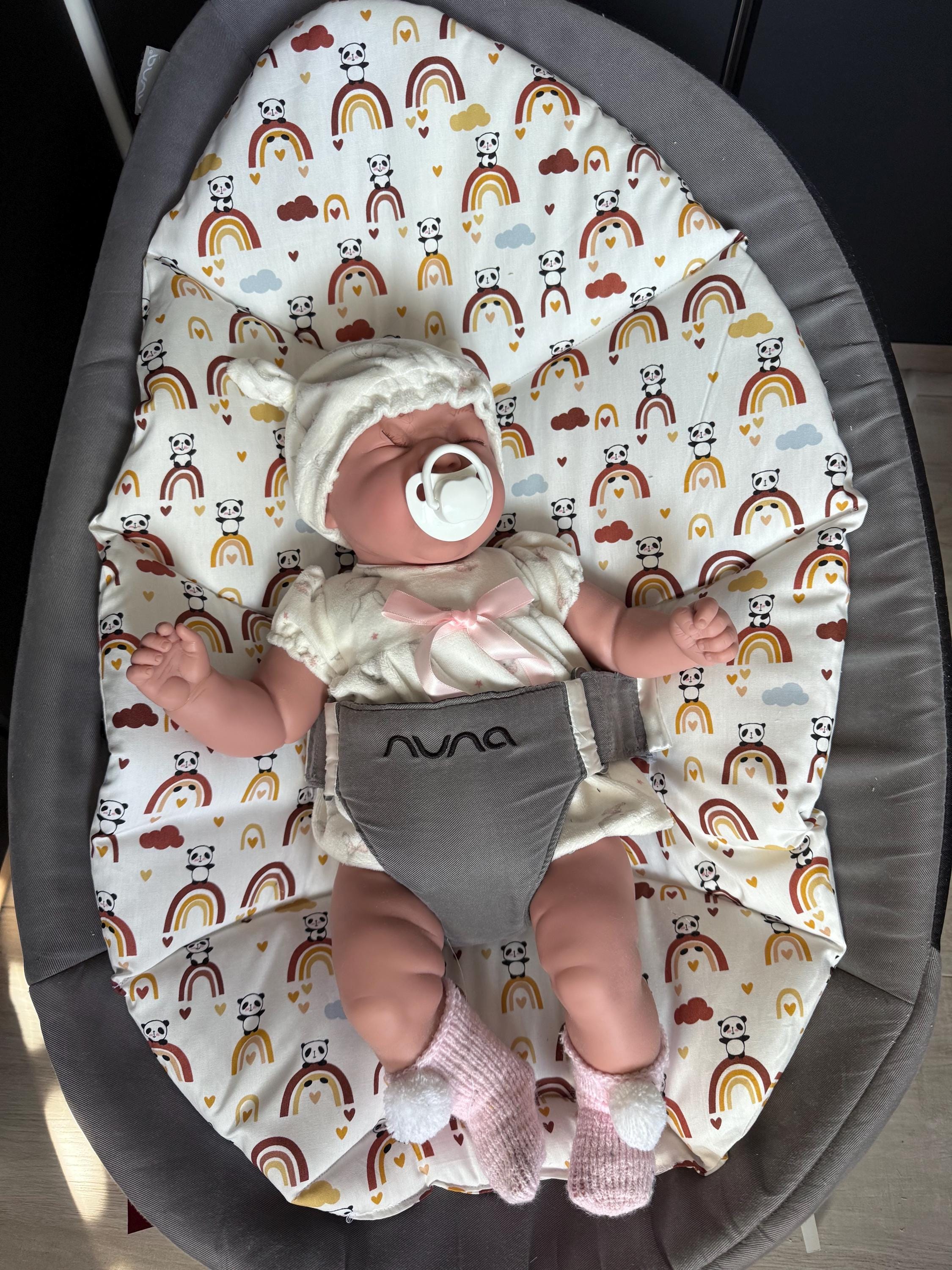 Nuna leaf cushion France