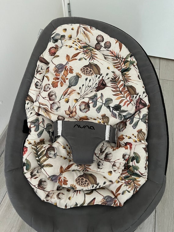 Nuna leaf cushion 2025