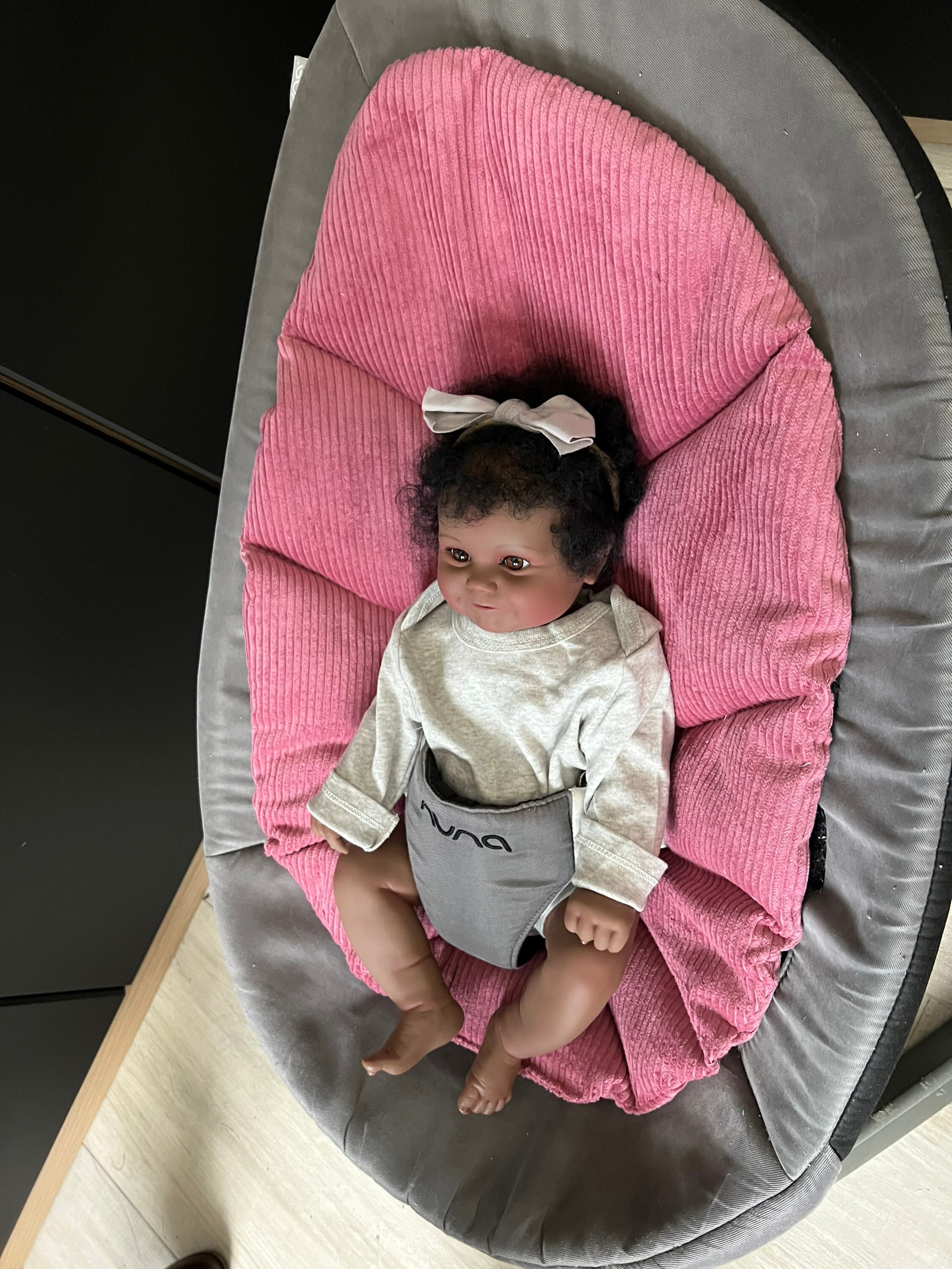 Pink nuna online leaf