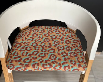 Seat cushion for stokke steps high chair junior leopard orange blue
