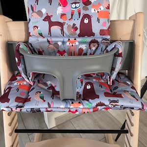 Waterproof cushion covers for Stokke Tripp Trapp high chair. Water-repellent, waterproof forest animals grey/lilac image 1