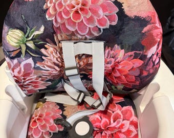 Kuddar, stolsöverdrag, klädsel till Stokke Steps babyset, barnstolsblommor