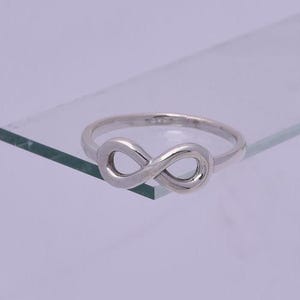 Handmade Silver Knot Ring, the Knot Band, Love Knot Ring, Knot Ring, Stacking Ring, Silver Ring Ring, Sterling Silver, Bridesmaids Ring