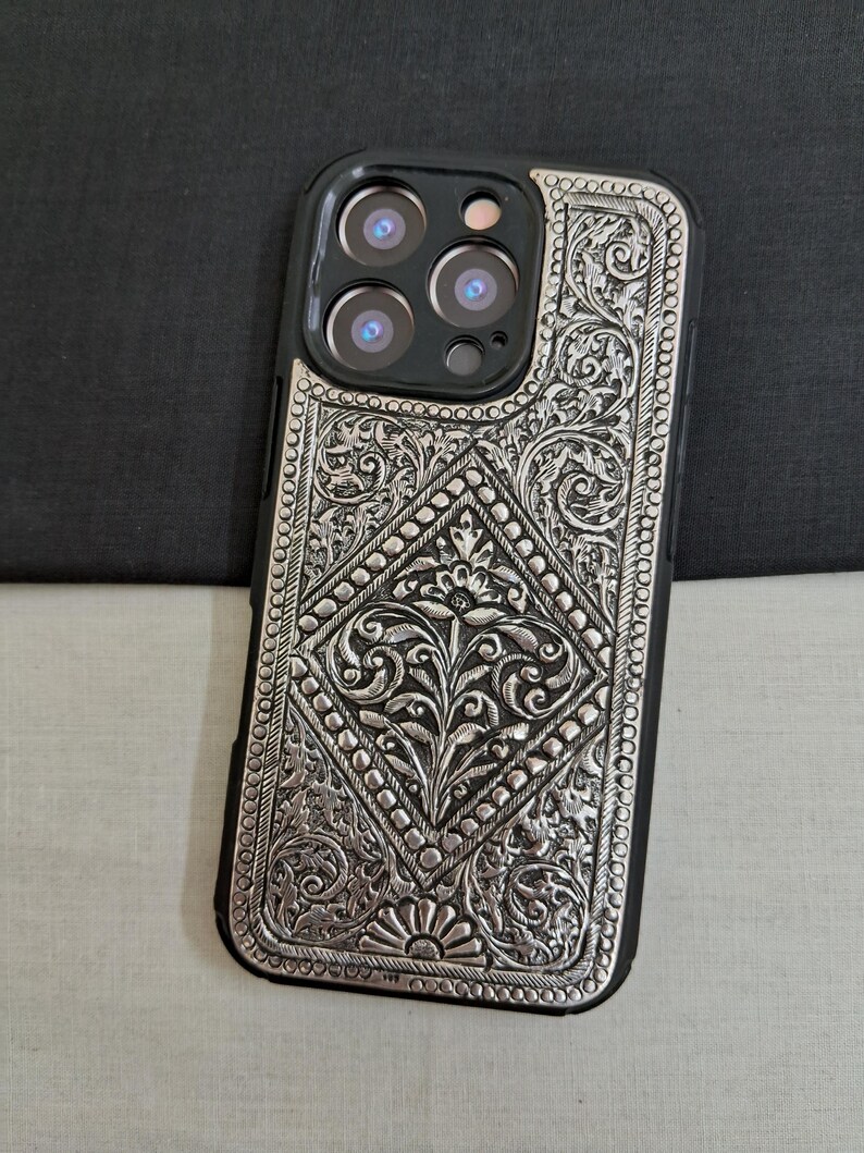 Funda para iPhone de plata maciza de ley 925, funda para iPhone 16 Pro hecha a mano, funda de nuevo diseño, funda para teléfono con diseño floral, regalo para ella imagen 5