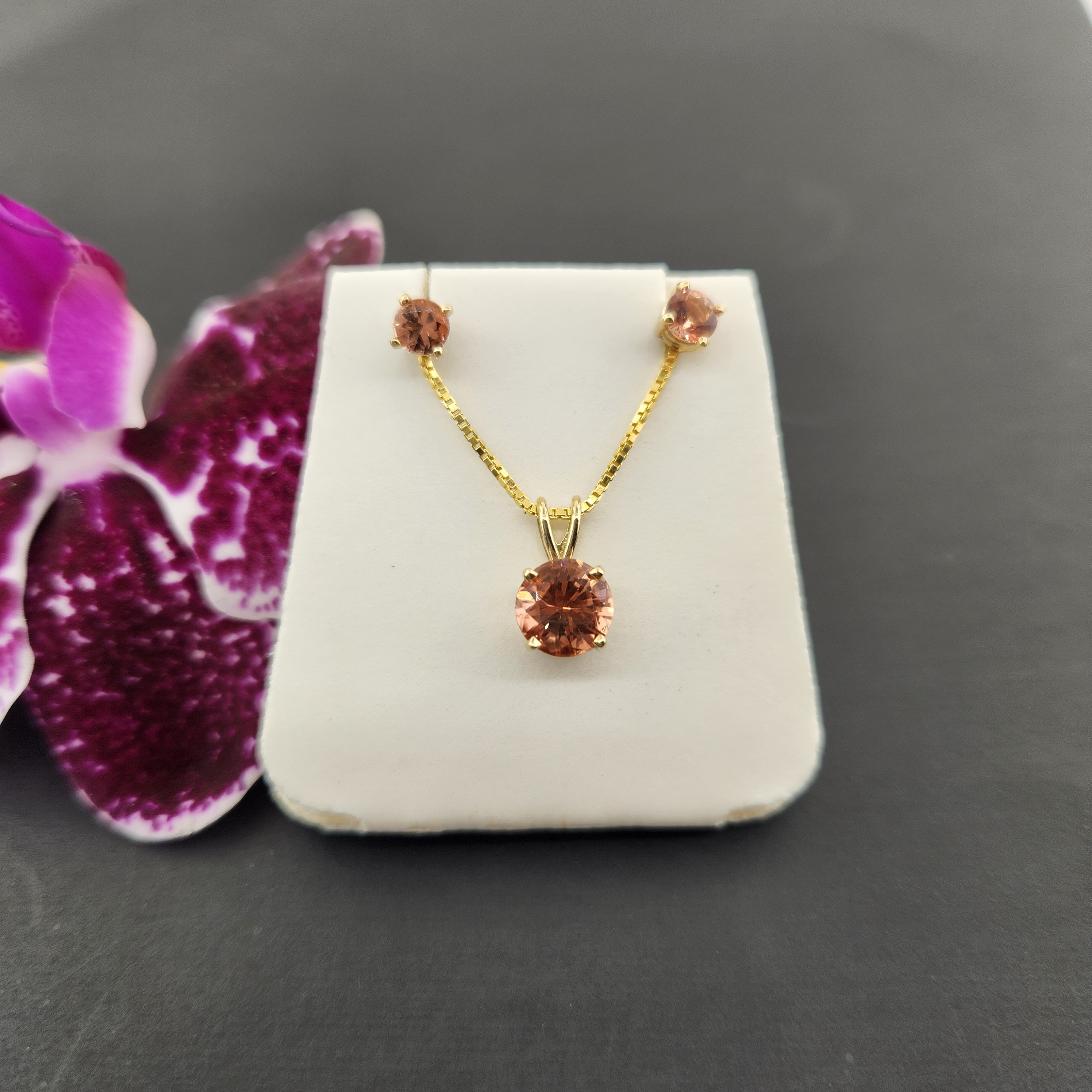 14 Kt Gold Oregon Sunstone Pendant and Earring Set in 14 Ky