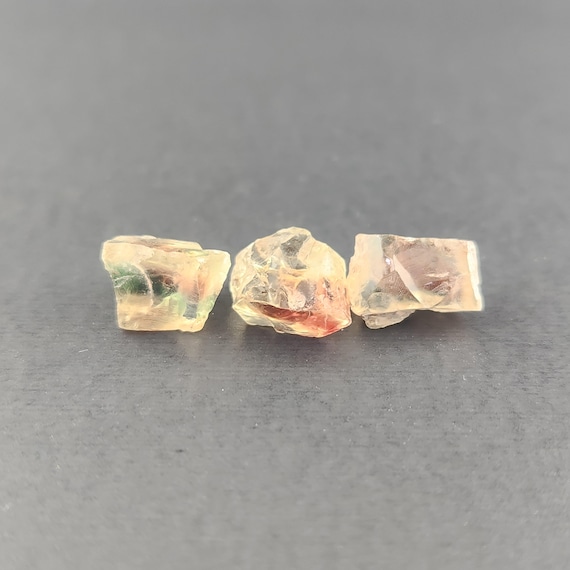 4.1 g Oregon Sunstone rough