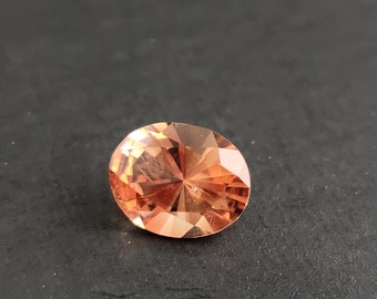 2.22 ct Oregon Sunstone Oval Facet