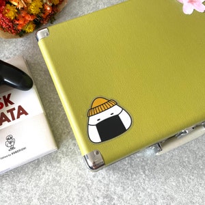 Gele muts Onigari doorzichtige vinyl sticker