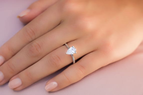 1 Carat, Halo Ring, Diamond Ring, Round Diamond, Engagement Ring, Pure  Gold, White Gold Ring, Bridal Ring, Natural Diamond, Classic design