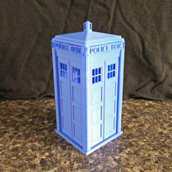 Old Fashioned Classic English Phone Booth Police Box 3D Printed Model Sculpture Figure 4 in