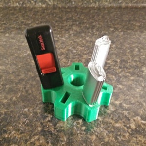 Star Snowflake 3D Printed 7 USB Thumb Flash Drive Holder Stand - Many Color Options