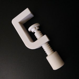 Kleine 3D gedruckte G C Klemme PLA 1 &quot;Backenöffnung 3/4&quot; Halstiefe A
