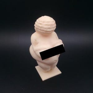 Venus of Willendorf Woman 3D Printed Model Statue Figure Figurine Pick Color