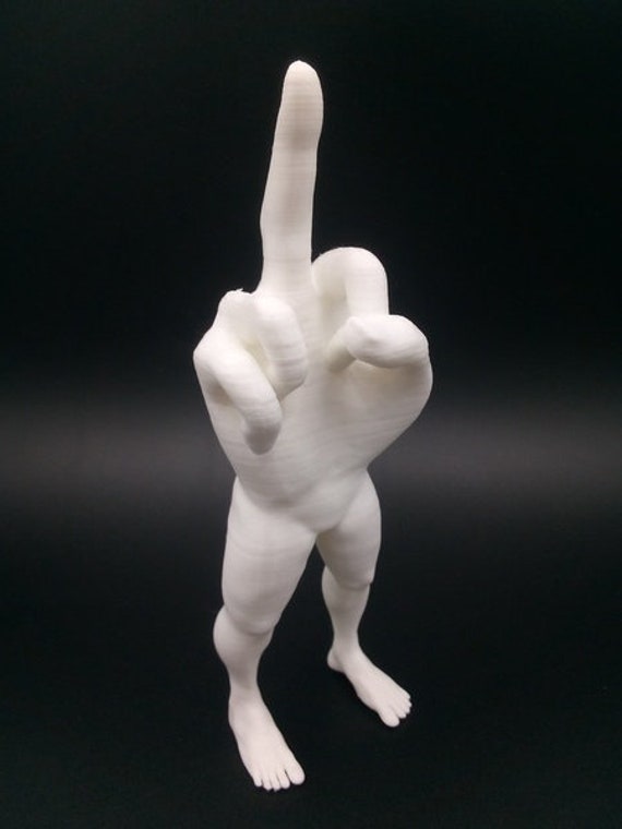 中指を立てた人物像（足付き）3Dプリント彫刻 - 色を選択 - Etsy 日本