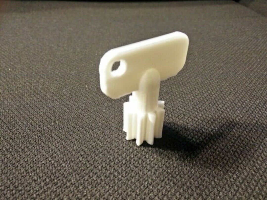 VHS Video Cassette Tape Winding Key Respooling Tool Spill Out Rewind