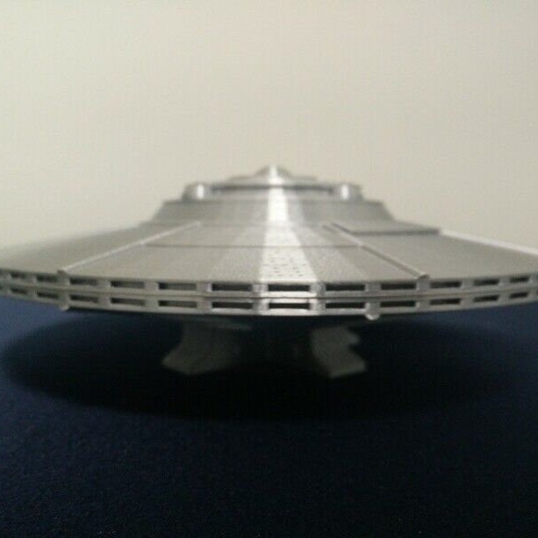 UFO Unidentified Flying Object Alien Aliens Flying Saucer Ship 6" - Pick Color