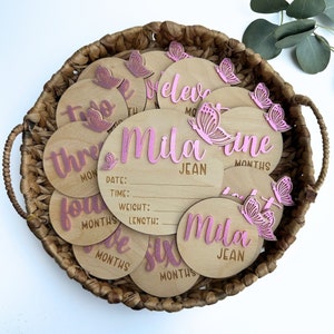 Tarjetas con los hitos del nacimiento de un bebé con forma de mariposa para niñas: set de regalo perfecto para recién nacidos