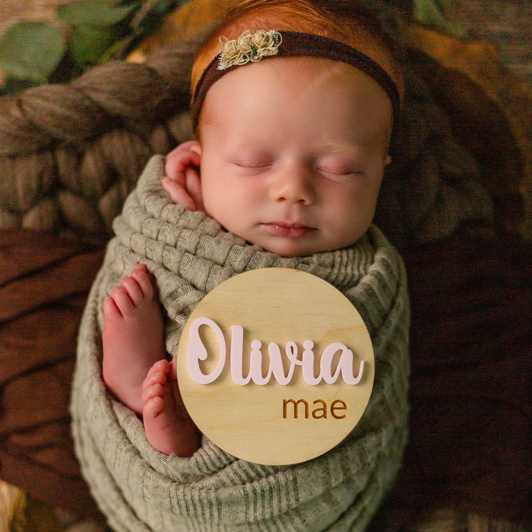 Birth Announcement Sign Baby Name Sign For Hospital Newborn Photo birth-announcement-sign-baby-name-sign-for-hospital-newborn-photo