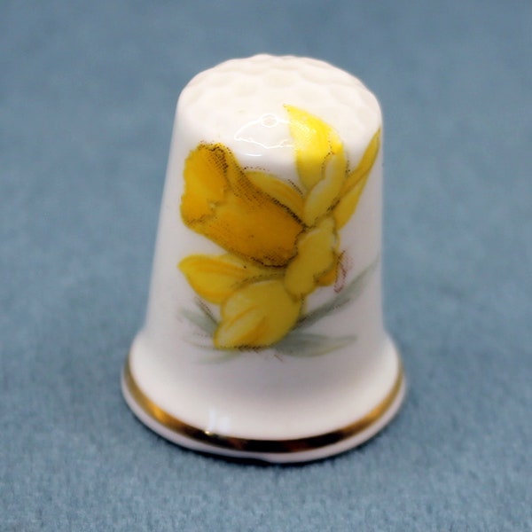 Vintage bone china porcelain thimbles Painted daffodil Mothers day gift for mom Narcissus december birth flower Craft gifts for women