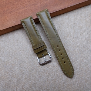 Uhrenarmband oliv | Uhrenarmband nach Wunsch 24 mm, 22 mm, 21 mm, 20 mm, 19 mm, 18 mm, 17 mm, 16 mm, 14 mm, 12 mm, Uhrenarmband aus Leder in der Farbe Olive mozart