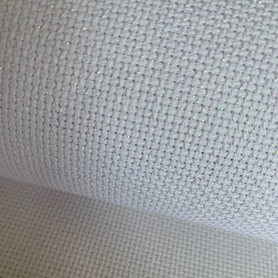 DMC Aida Iridescente - Tessuto Per Punto Croce, 14 Punti, 38.1x45.7cm, Bianco, Cotone E Poliestere