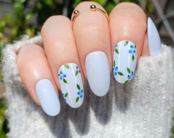 Handpained Blueberry Press On Nails : Spring/Summer Nails