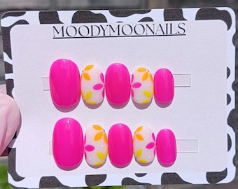 Handpainted Summer Flower Press On Nails: Pink Gel Press Ons