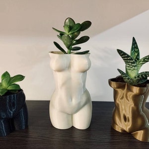 Female body planter / Woman planter pot