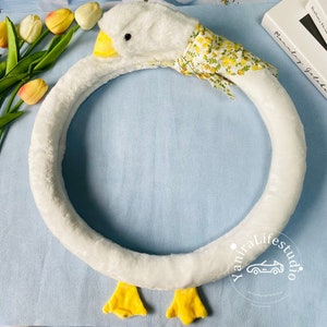 Cute Plush Duck Steering Wheel Cover,Cartoon Floral Scarf Duck Handlebar Cover for Women,Custom Text Fluffy Steer Wheel Cover, Car Accessory