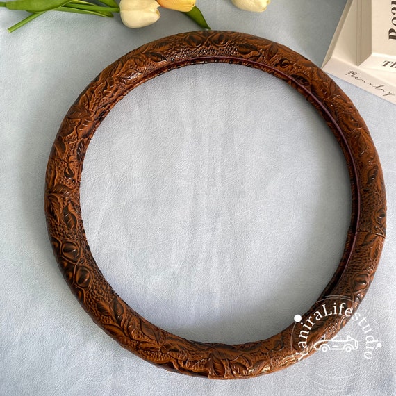 Vintage Brown Leather Steering Wheel Covers,Non Slip Crocodile Pattern Steering Wheel Cover For Men,Custom Text Handlebar Cover,Car Interior