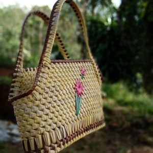 Handgemachte stilvolle Handtasche.
