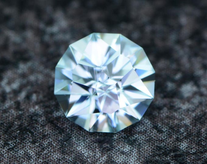Zircon 1.05 carat light blue ice blue Nigeria naturally faceted, precision cut from Germany