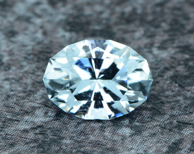 Aquamarine 1.24 carat light blue from Vietnam faceted, precision cut from Germany