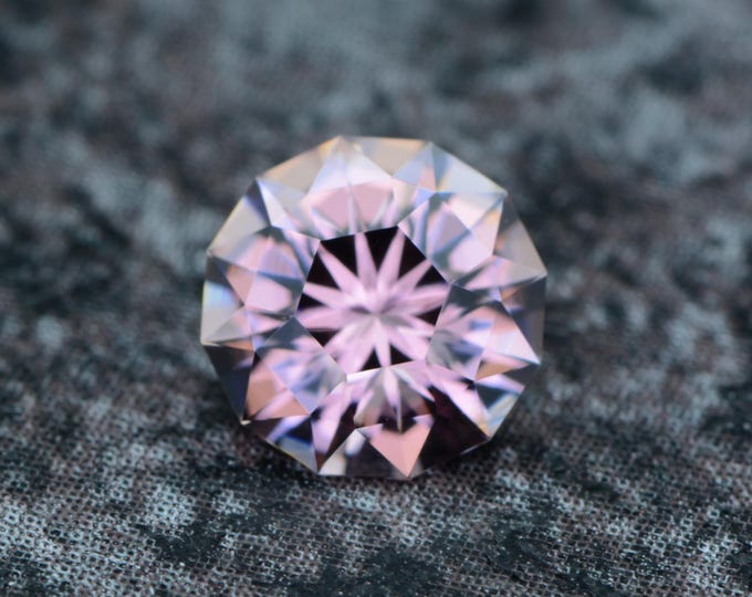 Zircon 1.02 carat light pink mauve Mozambique Africa natural untreated faceted, precision cut from Germany