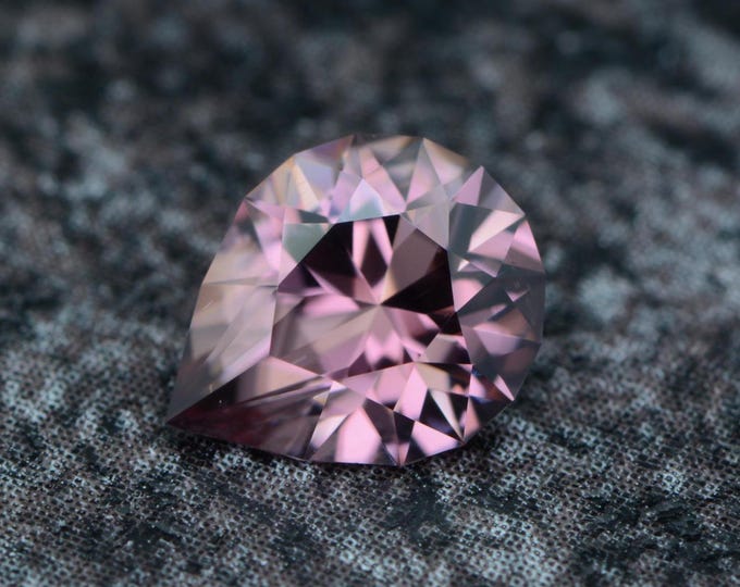 Zircon 1.09 carat pink Mozambique natural untreated faceted, precision cut from Germany
