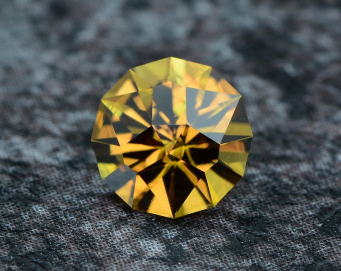 Mali Garnet 0.96 carat yellow-orange from Mali naturally untreated faceted, precision cut from Germany