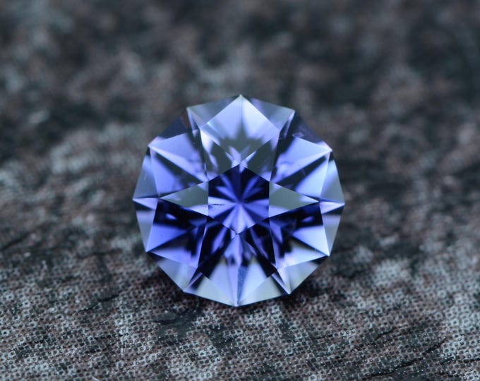 Iolite cordierite 0.6 carat violet-blue from Tanzania, untreated, faceted, precision cut from Germany