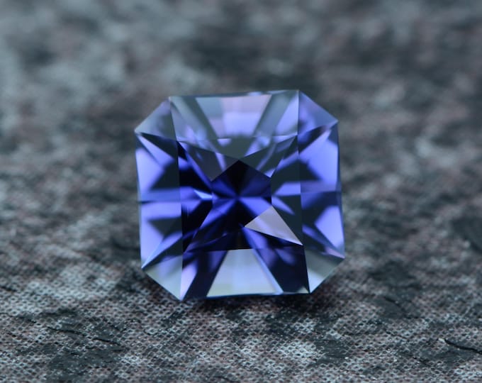 Iolite cordierite 0.83 carats violet-blue from Brazil, untreated, faceted, precision cut from Germany