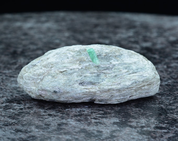 Rare rarity, emerald on biotite slate matrix, emerald grade Habachtal Austria AT, 35.9 x 15.7 x 13.8 mm