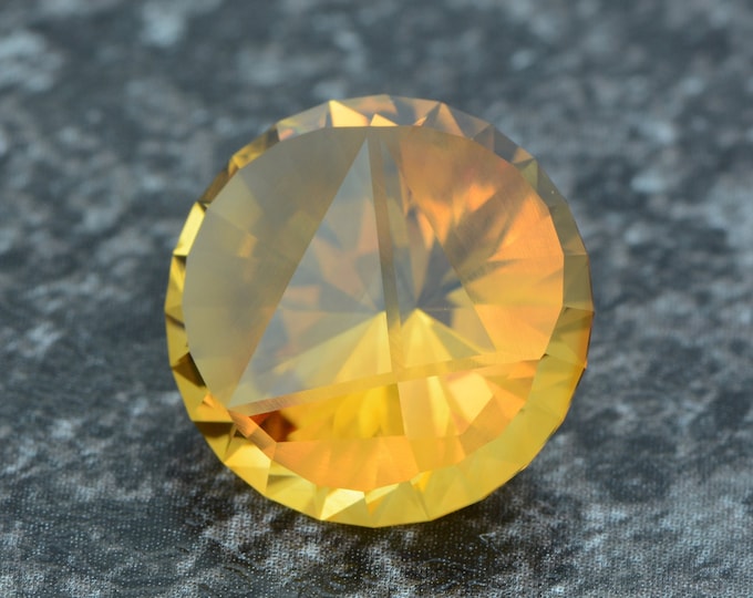 Citrine 8.8 carat orange "sailboat" Brazil, faceted, precision cut from Germany