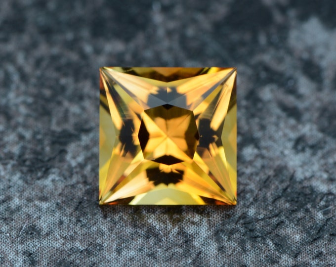 Citrine 2.29 carat golden orange from Bahia Brazil, faceted cut, precision cut from Germany