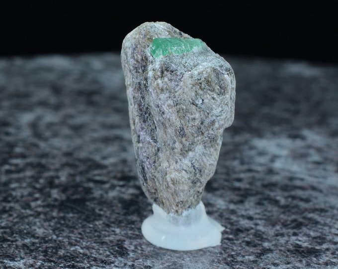 Rare rarity, emerald on biotite slate matrix, emerald grade Habachtal Austria AT, 26.6 x 13.8 x 10.5 mm