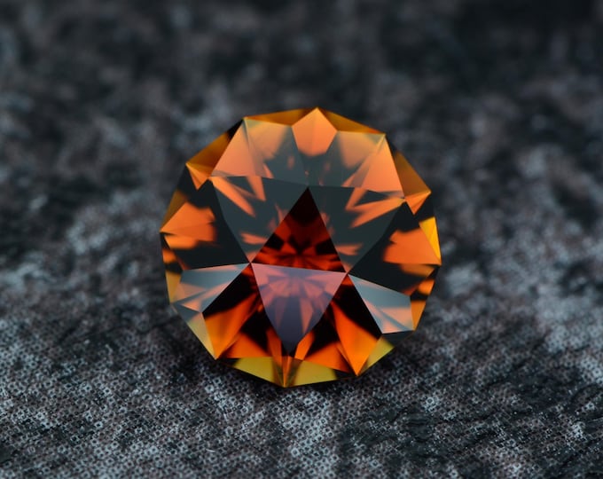 1.36 carat orange tourmaline from Tanzania, naturally untreated, faceted, precision cut in Germany