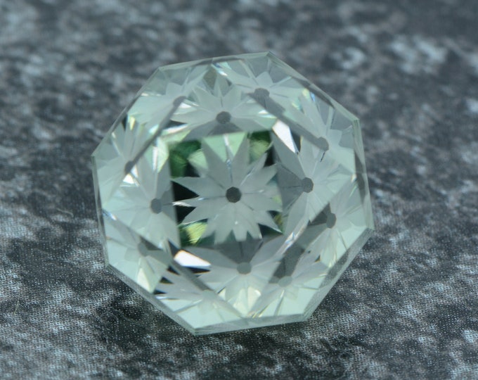 Prasiolite 14.68 carats delicate green from Brazil faceted, precision cut from Germany