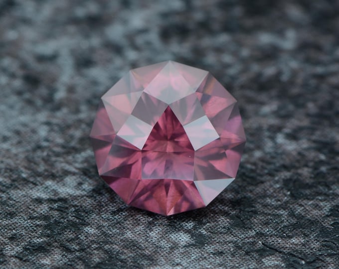 Zircon 2.66 carat berry mauve Vietnam natural untreated faceted, precision cut from Germany